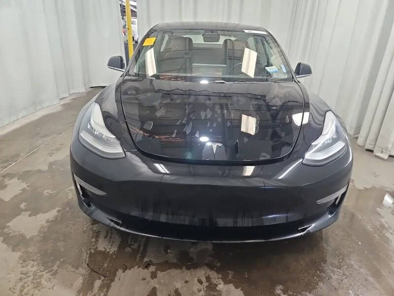 tesla model 3 2018 5YJ3E1EBXJF183747 image tesla model 3 2018 5YJ3E1EBXJF183747 image